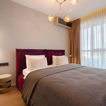 Modern New Cozy Apartment Kvartet Railway Station Kiev Bagian luar foto