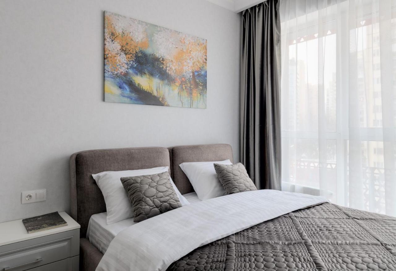 Modern New Cozy Apartment Kvartet Railway Station Kiev Bagian luar foto
