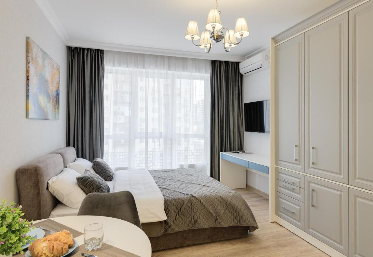 Modern New Cozy Apartment Kvartet Railway Station Kiev Bagian luar foto
