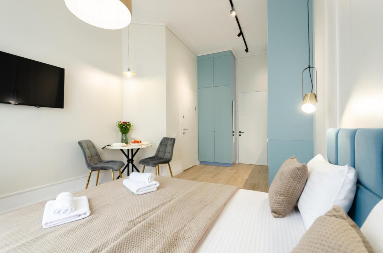 Modern New Cozy Apartment Kvartet Railway Station Kiev Bagian luar foto