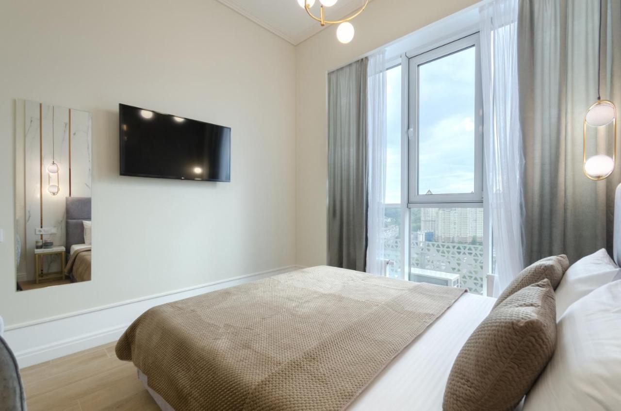 Modern New Cozy Apartment Kvartet Railway Station Kiev Bagian luar foto